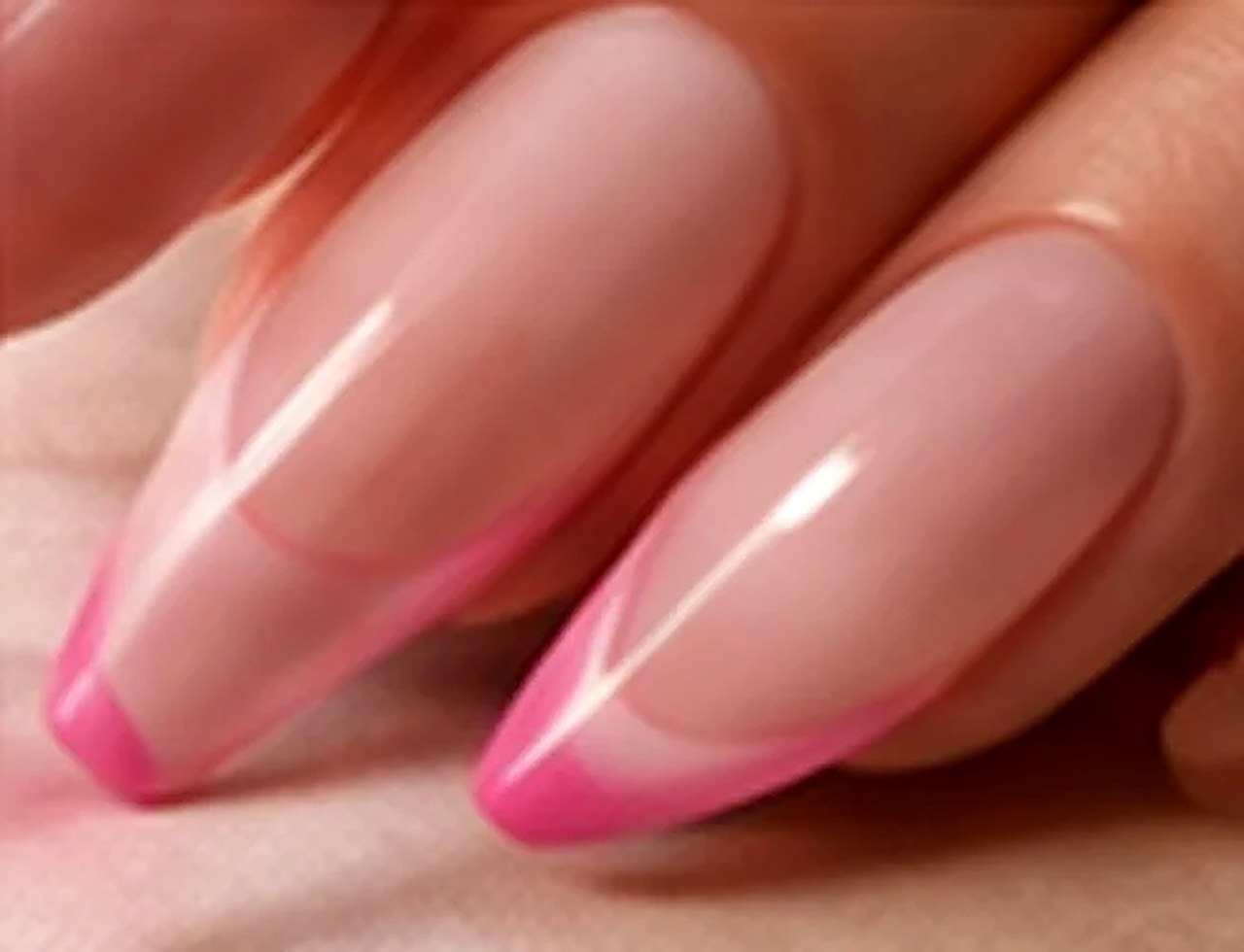 French colorée · manucure NK Nails Bar Marrakech